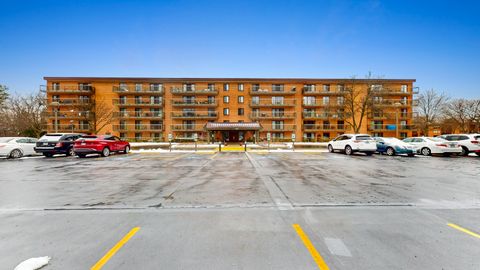 6443 Clarendon Hills Road 411K Willowbrook IL 60527