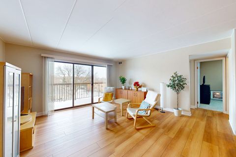 Tiny photo for 6443 Clarendon Hills Road #411K, Willowbrook, IL 60527 (MLS # 12597588)