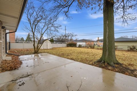 Tiny photo for 8939 Melvina Avenue, Oak Lawn, IL 60453 (MLS # 12587349)