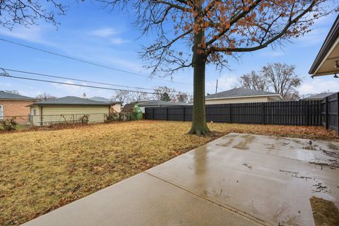 Tiny photo for 8939 Melvina Avenue, Oak Lawn, IL 60453 (MLS # 12587349)