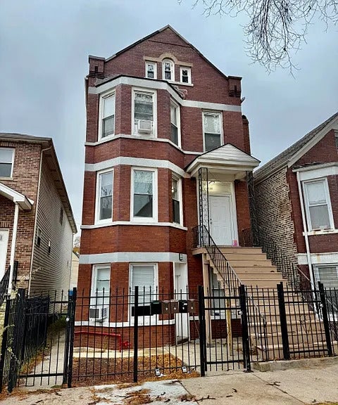 Photo of 5144 S HERMITAGE Avenue, Chicago, IL 60609 (MLS # 12691390)