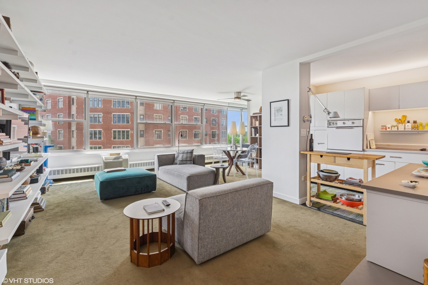3900 N Lake Shore Drive 7C