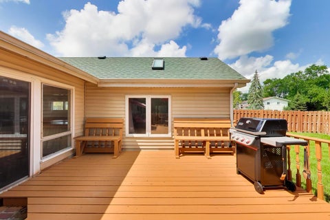 Tiny photo for 1300 Jefferson Road, Hoffman Estates, IL 60169 (MLS # 12753544)