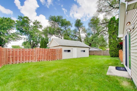 Tiny photo for 1300 Jefferson Road, Hoffman Estates, IL 60169 (MLS # 12753544)