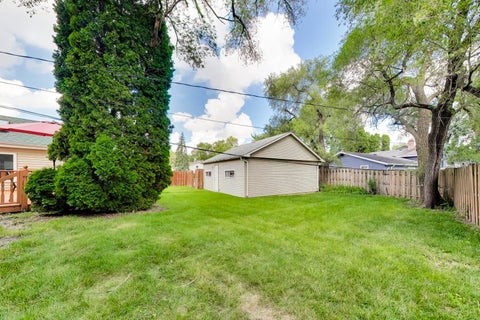 Tiny photo for 1300 Jefferson Road, Hoffman Estates, IL 60169 (MLS # 12753544)