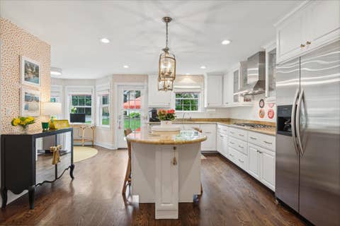 Tiny photo for 635 Green Briar Lane, Lake Forest, IL 60045 (MLS # 12658091)