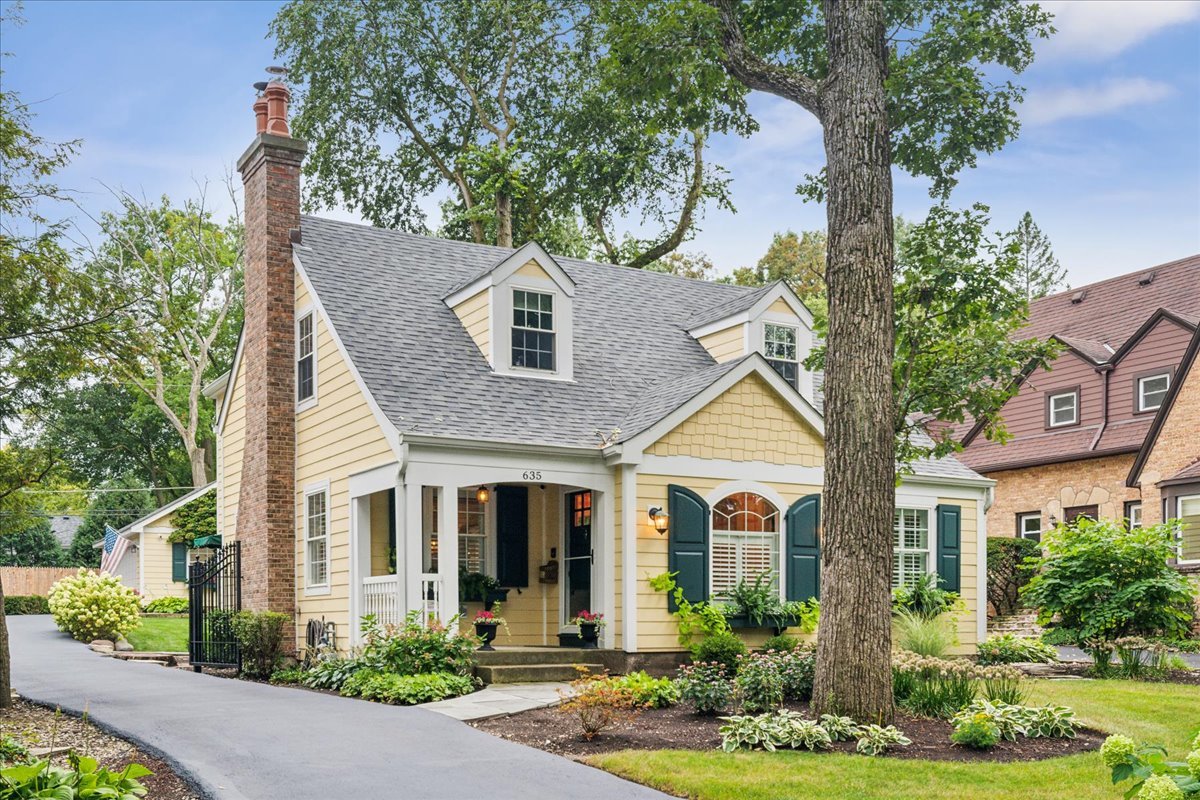 Properties 1 635 Green Briar Lane