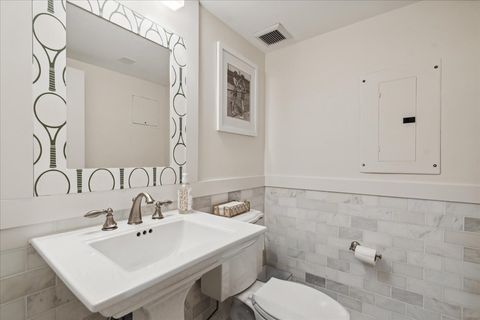 Tiny photo for 635 Green Briar Lane, Lake Forest, IL 60045 (MLS # 12658091)