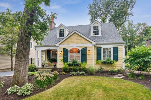Photo of 635 Green Briar Lane, Lake Forest, IL 60045 (MLS # 12658091)