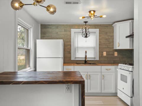 Tiny photo for 944 Kingsley Drive, Machesney Park, IL 61115 (MLS # 12716133)