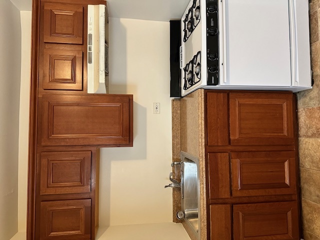 2332 W Eastwood Avenue 2