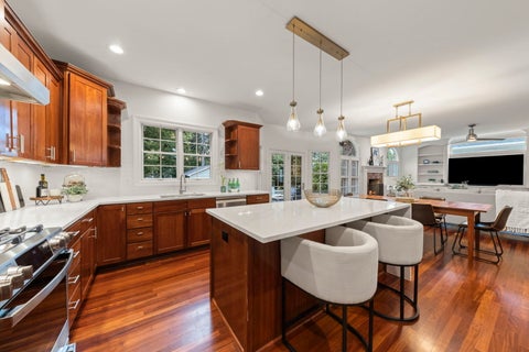 Tiny photo for 133 N Clinton Avenue, Elmhurst, IL 60126 (MLS # 12744694)