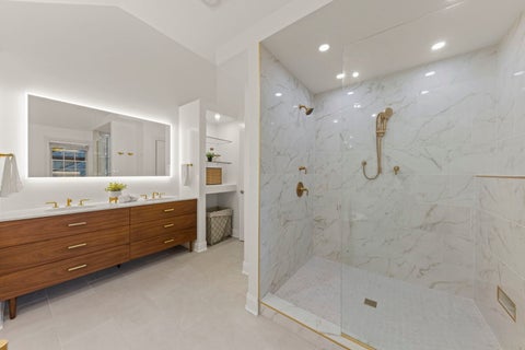 Tiny photo for 133 N Clinton Avenue, Elmhurst, IL 60126 (MLS # 12744694)