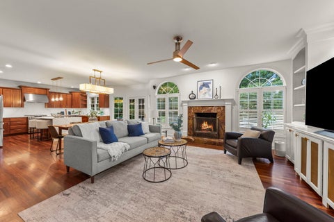 Tiny photo for 133 N Clinton Avenue, Elmhurst, IL 60126 (MLS # 12744694)