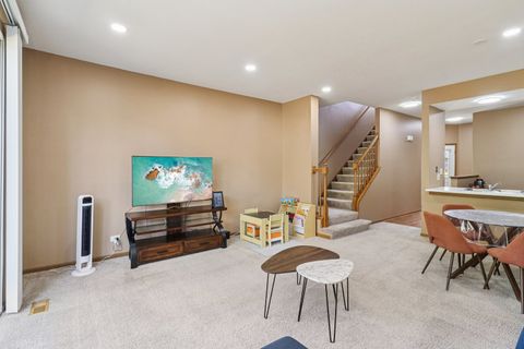 Tiny photo for 368 Glen Byrn Court, Schaumburg, IL 60194 (MLS # 12484634)