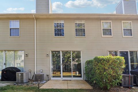 Tiny photo for 368 Glen Byrn Court, Schaumburg, IL 60194 (MLS # 12484634)