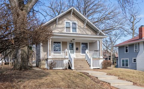 Tiny photo for 655 Glenwood Avenue, Joliet, IL 60435 (MLS # 12565351)