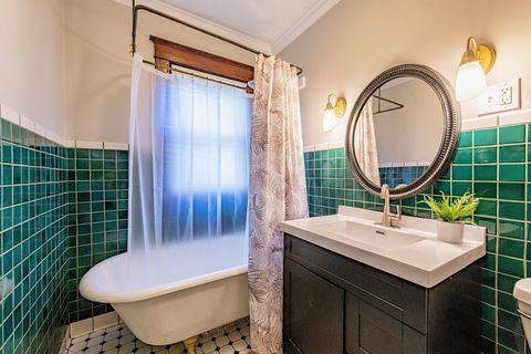 Tiny photo for 655 Glenwood Avenue, Joliet, IL 60435 (MLS # 12565351)