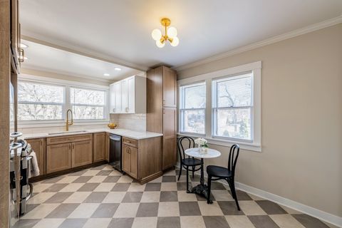 Tiny photo for 655 Glenwood Avenue, Joliet, IL 60435 (MLS # 12565351)