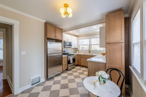 Tiny photo for 655 Glenwood Avenue, Joliet, IL 60435 (MLS # 12565351)