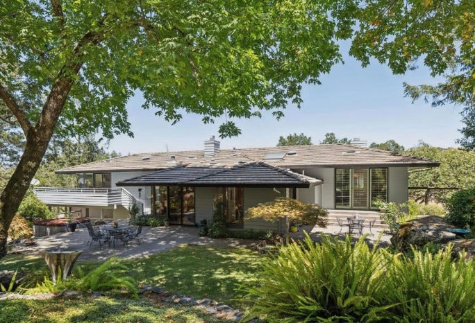 1235 White Oak Drive