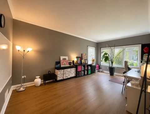 Tiny photo for 2404 Comstock Court, Naperville, IL 60564 (MLS # 12641918)