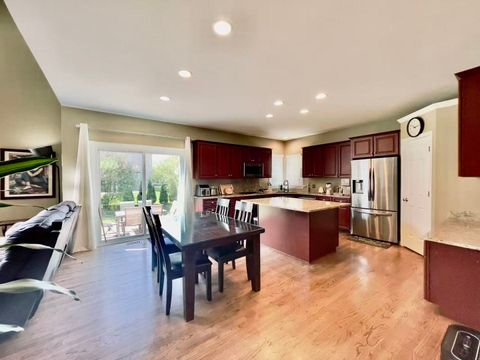 Tiny photo for 2404 Comstock Court, Naperville, IL 60564 (MLS # 12641918)