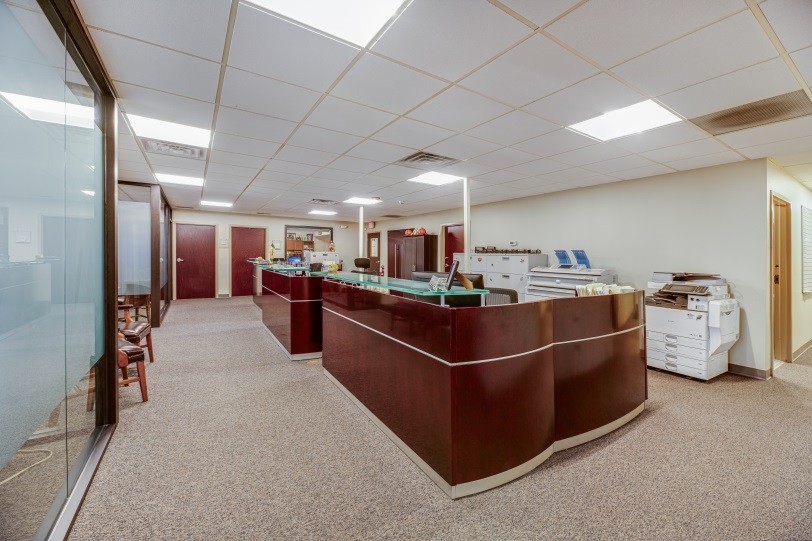 9325 Gulfstream Road