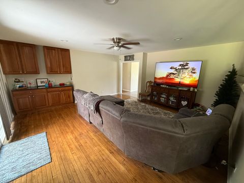 Tiny photo for 4 Yorkshire Drive, Lincolnshire, IL 60069 (MLS # 12600035)