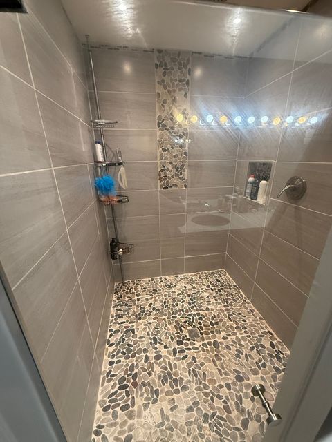 Tiny photo for 4 Yorkshire Drive, Lincolnshire, IL 60069 (MLS # 12600035)