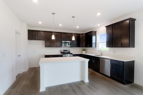 Tiny photo for 163 Piper Glen Avenue, Oswego, IL 60543 (MLS # 12493277)