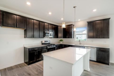 Tiny photo for 163 Piper Glen Avenue, Oswego, IL 60543 (MLS # 12493277)