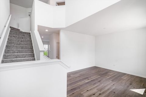 Tiny photo for 163 Piper Glen Avenue, Oswego, IL 60543 (MLS # 12493277)