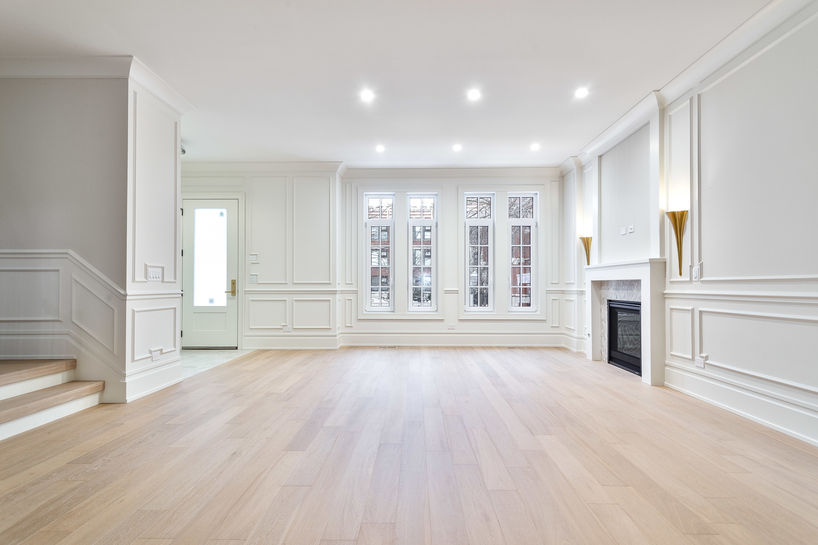 3723 N Oakley Avenue