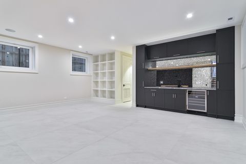 Tiny photo for 3723 N Oakley Avenue, Chicago, IL 60618 (MLS # 12541023)