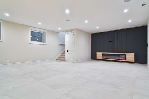 Tiny photo for 3723 N Oakley Avenue, Chicago, IL 60618 (MLS # 12541023)