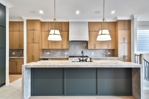 Tiny photo for 3723 N Oakley Avenue, Chicago, IL 60618 (MLS # 12541023)