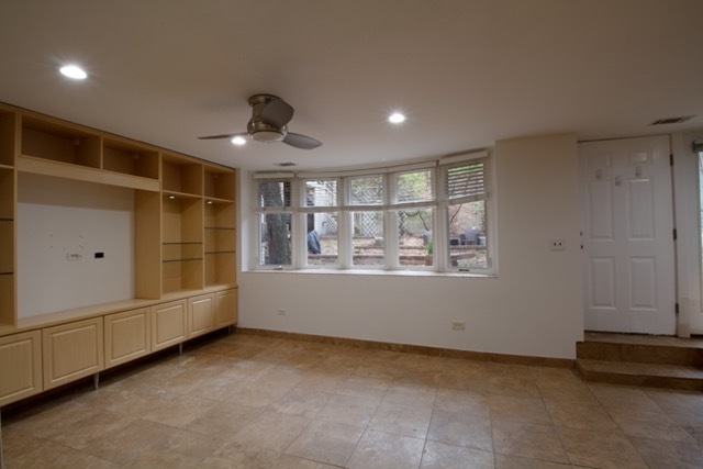 1407.5 N Wells Street 1W