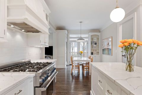 Tiny photo for 236 E NORTH Avenue, Lake Bluff, IL 60044 (MLS # 12583471)