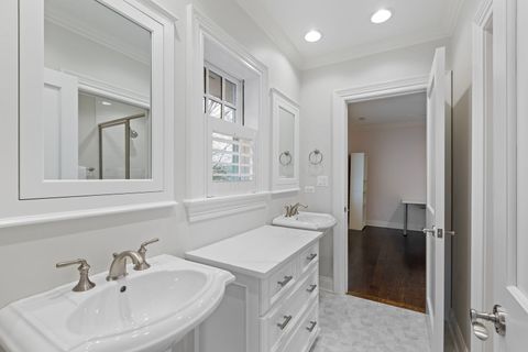 Tiny photo for 236 E NORTH Avenue, Lake Bluff, IL 60044 (MLS # 12583471)