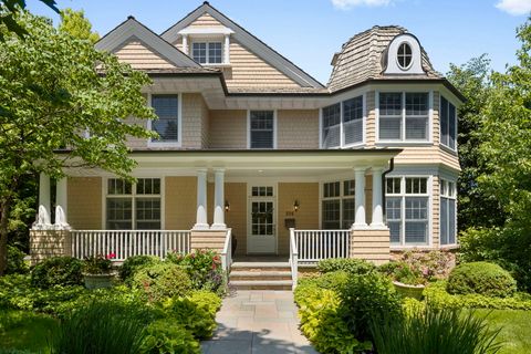 Tiny photo for 236 E NORTH Avenue, Lake Bluff, IL 60044 (MLS # 12583471)