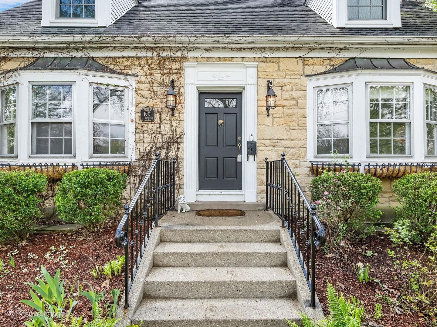 1001 S Brainard Avenue