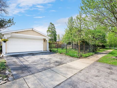 Tiny photo for 1001 S Brainard Avenue, La Grange, IL 60525 (MLS # 12610745)