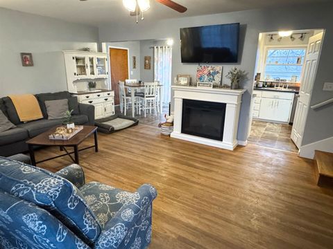 Tiny photo for 300 Williford Road, Jonesboro, IL 62906 (MLS # 100000126)