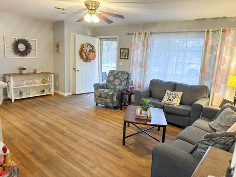 Tiny photo for 300 Williford Road, Jonesboro, IL 62906 (MLS # 100000126)