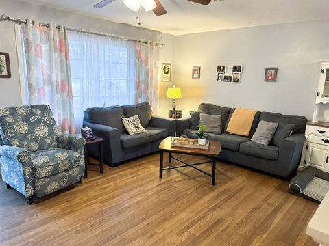 Tiny photo for 300 Williford Road, Jonesboro, IL 62906 (MLS # 100000126)