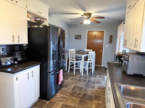 Tiny photo for 300 Williford Road, Jonesboro, IL 62906 (MLS # 100000126)