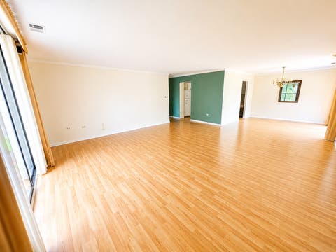 Tiny photo for 125 Acacia Circle #404, Indian Head Park, IL 60525 (MLS # 12674602)