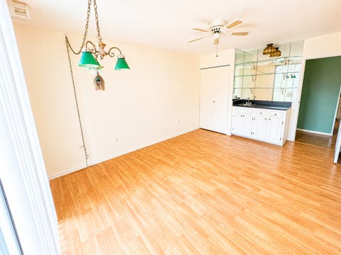 Tiny photo for 125 Acacia Circle #404, Indian Head Park, IL 60525 (MLS # 12674602)