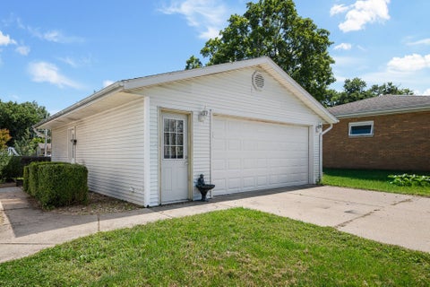 Tiny photo for 404 E Chestnut Street, Geneseo, IL 61254 (MLS # 12745627)